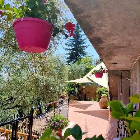 بيت للعطل La Terrazza Dei Moi, Relax Nel Villatella